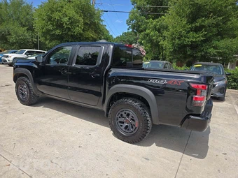 2026 Nissan Frontier PRO-4X Crew Cab Medium Bed – miniatura 2