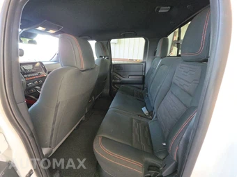 2026 Nissan Frontier PRO-4X Crew Cab Medium Bed - miniatura 13
