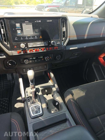 2026 Nissan Frontier PRO-4X Crew Cab Medium Bed – miniatura 7