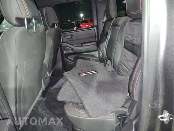 2026 Nissan Frontier PRO-4X Crew Cab Medium Bed - miniatura 13