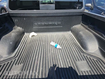 2026 Nissan Frontier SV Crew Cab Medium Bed - miniatura 16