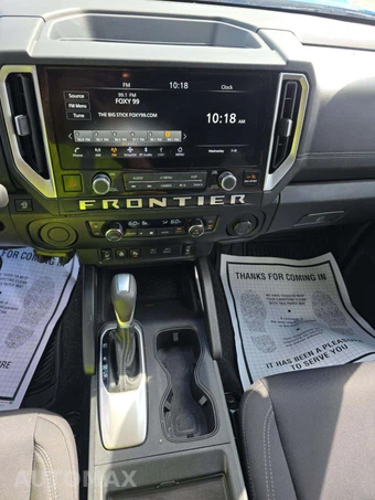2026 Nissan Frontier SV Crew Cab Medium Bed – miniatura 7