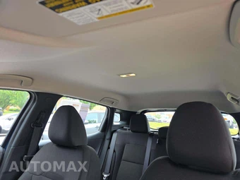 2026 Nissan Kicks S – miniatura 11