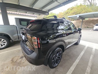 2026 Nissan Kicks SR – miniatura 4