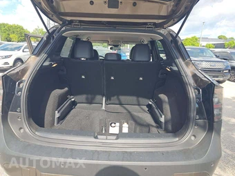 2026 Nissan Kicks SR - miniatura 11