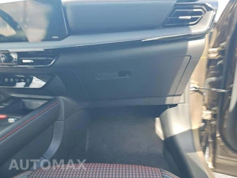 2026 Nissan Kicks SR - miniatura 16