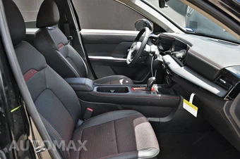 2026 Nissan Kicks SR - miniatura 13