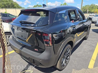 2026 Nissan Kicks SR - miniatura 3