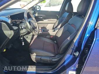 2026 Nissan Kicks SR - miniatura 7