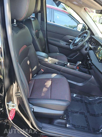 2026 Nissan Kicks SR – miniatura 17