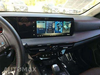 2026 Nissan Kicks SR – miniatura 10