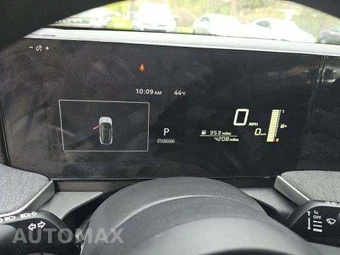 2026 Nissan Kicks SV – miniatura 9