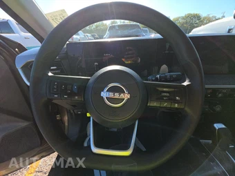2026 Nissan Kicks SV - miniatura 10