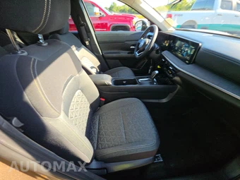 2026 Nissan Kicks SV - miniatura 8