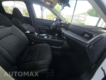 2026 Nissan Kicks SV – miniatura 18