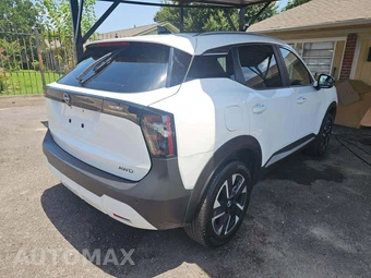 2026 Nissan Kicks SV – miniatura 3