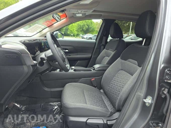 2026 Nissan Kicks SV – miniatura 3