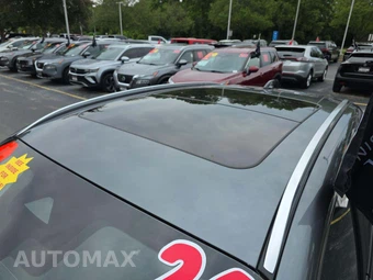2026 Nissan Kicks SV – miniatura 9