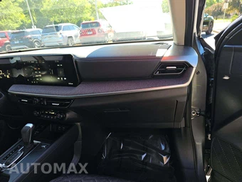 2026 Nissan Kicks SV – miniatura 18