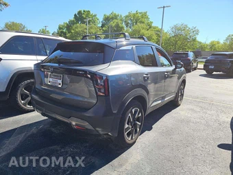 2026 Nissan Kicks SV – miniatura 3