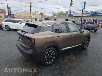 2026 Nissan Kicks SV – miniatura 3