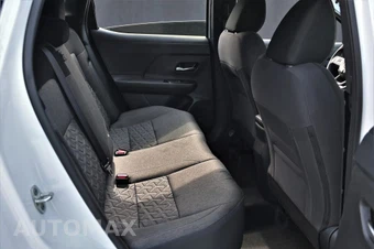 2026 Nissan Kicks SV - miniatura 14