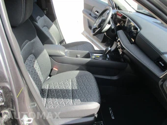 2026 Nissan Kicks SV - miniatura 16