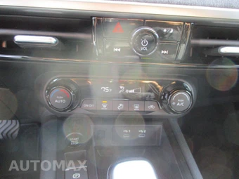 2026 Nissan Kicks SV - miniatura 22