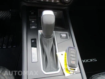 2026 Nissan Kicks SV - miniatura 23