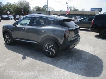 2026 Nissan Kicks SV - miniatura 3