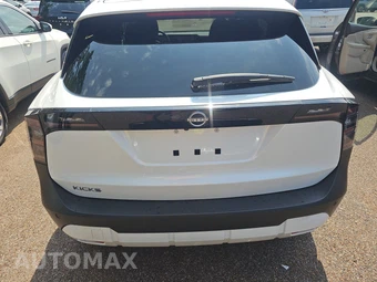 2026 Nissan Kicks SV – miniatura 5