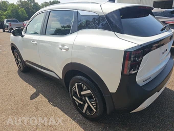 2026 Nissan Kicks SV – miniatura 6