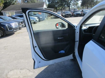 2026 Nissan Kicks SV - miniatura 9