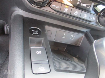 2026 Nissan Kicks SV - miniatura 25