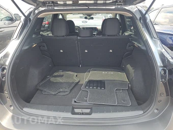 2026 Nissan Kicks SV – miniatura 16