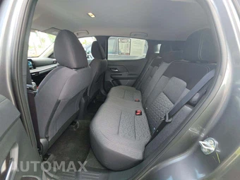 2026 Nissan Kicks SV – miniatura 13