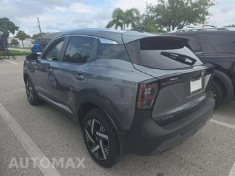 2026 Nissan Kicks SV – miniatura 2