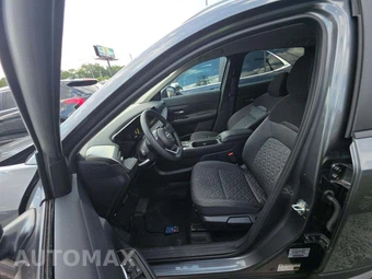 2026 Nissan Kicks SV – miniatura 6