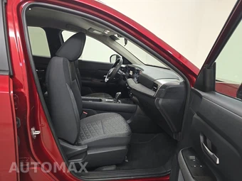 2026 Nissan Kicks SV – miniatura 8
