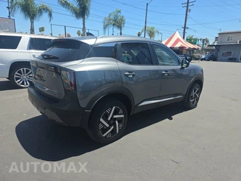 2026 Nissan Kicks SV – miniatura 4