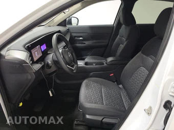 2026 Nissan Kicks SV – miniatura 7