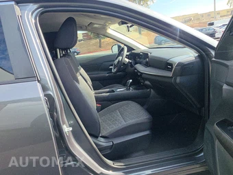 2026 Nissan Kicks SV - miniatura 8