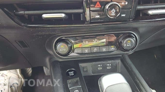 2026 Nissan Kicks SV – miniatura 21