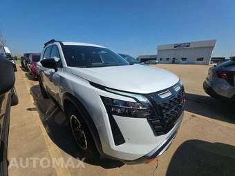 2026 Nissan Pathfinder Rock Creek – miniatura 4