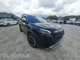 2026 Nissan Pathfinder Rock Creek - miniatura 4