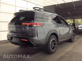 2026 Nissan Pathfinder Rock Creek – miniatura 4