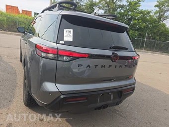 2026 Nissan Pathfinder Rock Creek - miniatura 5