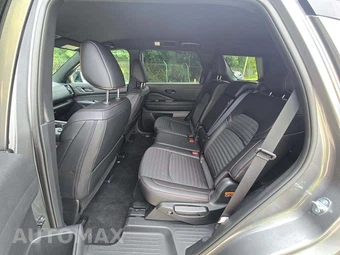 2026 Nissan Pathfinder Rock Creek – miniatura 10