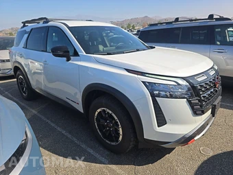 2026 Nissan Pathfinder Rock Creek – miniatura 3