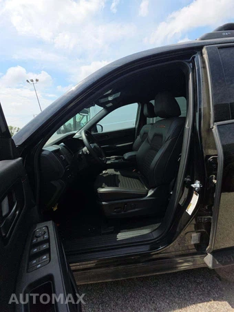 2026 Nissan Pathfinder Rock Creek – miniatura 6